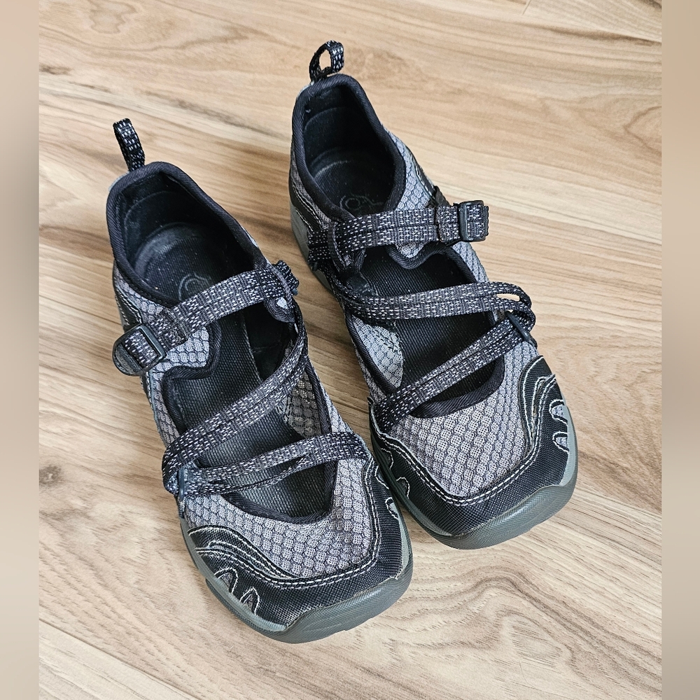 Chaco Womens Outcross EVO Mary Jane Hiking Black/Gray Strappy Shoes Size 7.5